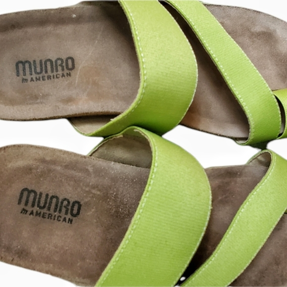 Munro Spring green comfort sandals. - Picture 5 of 7